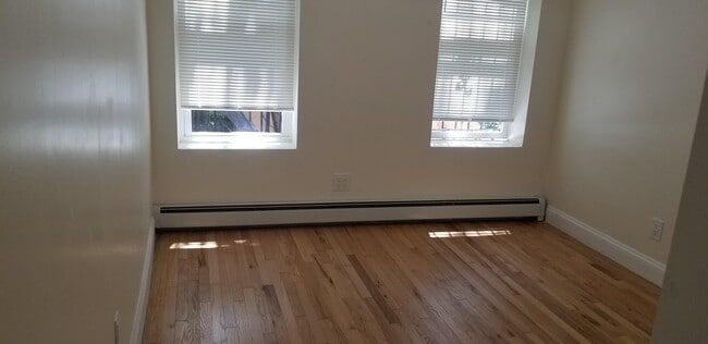 Building Photo - 98 Liberty Ave