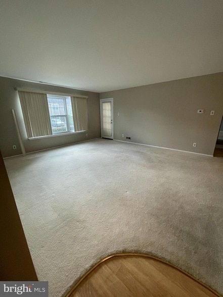 Foto principal - 5207A Adelaide Dr