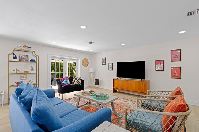 Foto del edificio - 486 NW 1st St