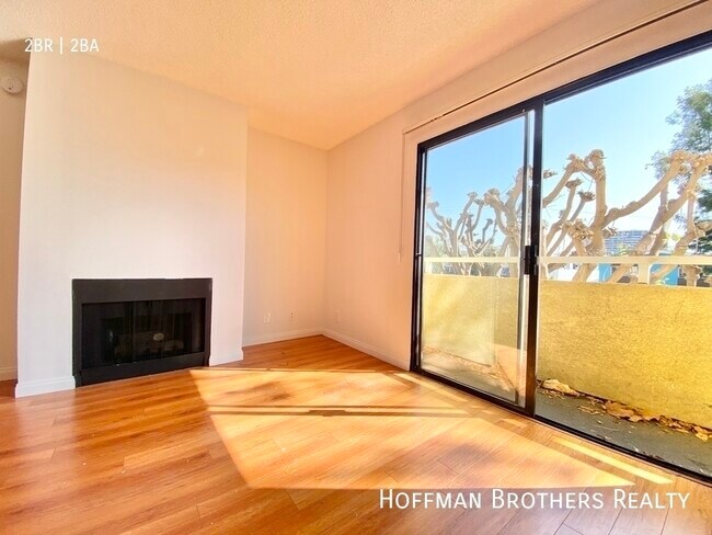 Foto del edificio - 2724 Abbot Kinney Blvd