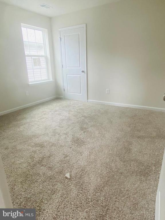 Foto del edificio - 5217 Crooked Ln
