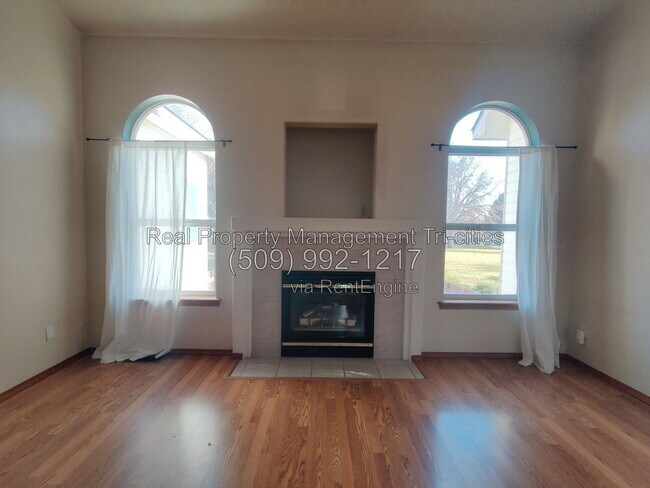 Foto del edificio - 2650 Sandstone Ln