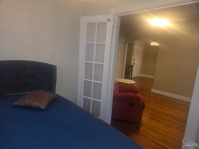 Foto del edificio - 515 N Barcelona St