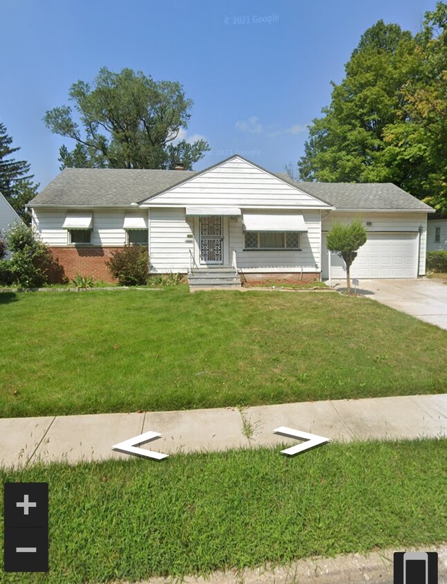 Foto principal - 19213 Sumpter Rd