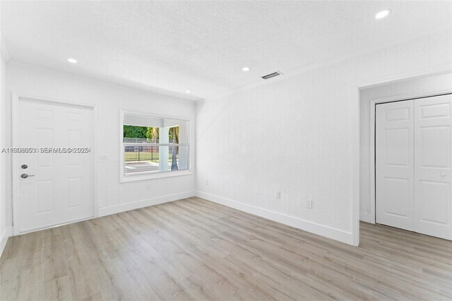 Foto del edificio - 3161 SW 27th Ln