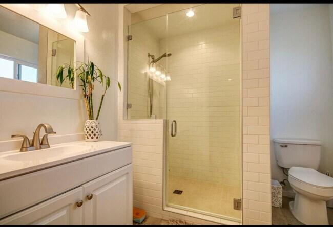 Foto del edificio - 1270 Bonnie View Rd