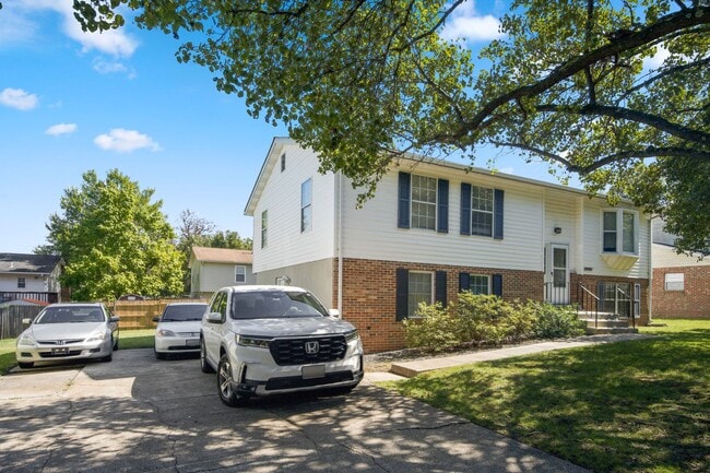 Building Photo - U of Maryland! Spacious Single Family Home...