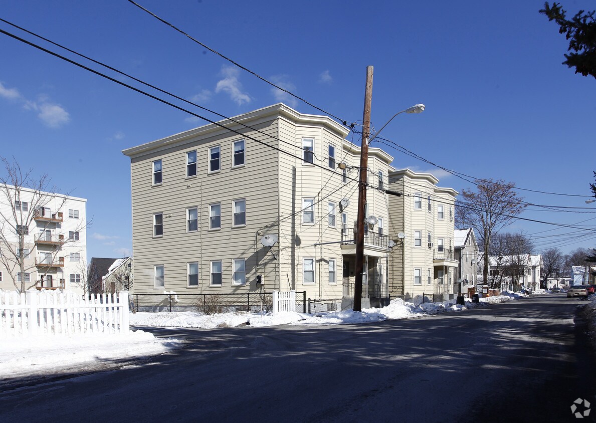 8890 Aborn St, Peabody, MA 01960 Apartments in Peabody, MA