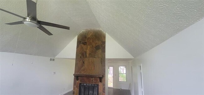 Building Photo - 6544 Swift Creek Rd