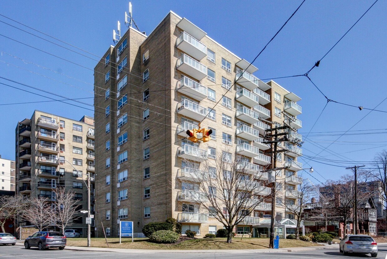Photo du bâtiment - 88 Bernard Ave