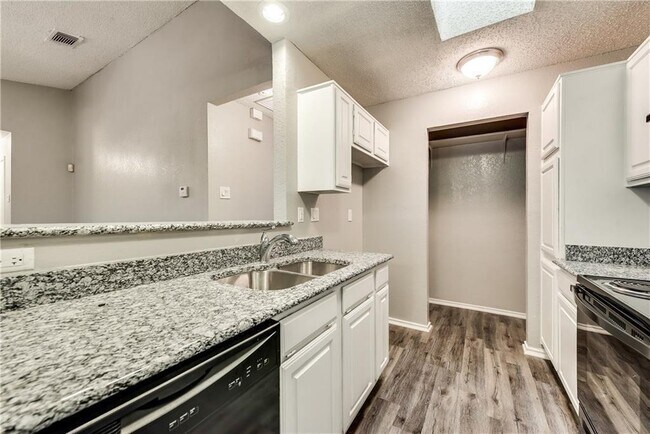 Foto del edificio - 223 Wilderness Trail
