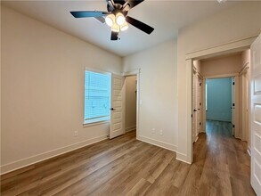 Building Photo - 4 Shetland Cir