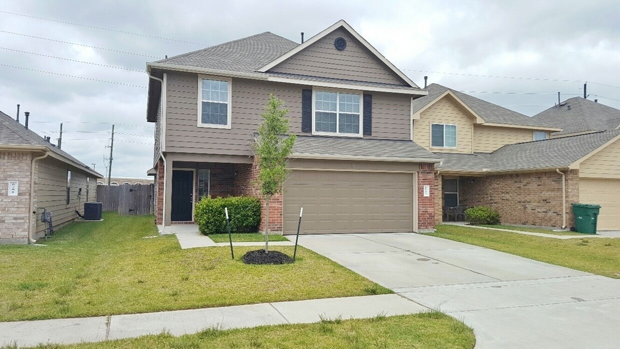Foto principal - 5755 Long Arbor Ln