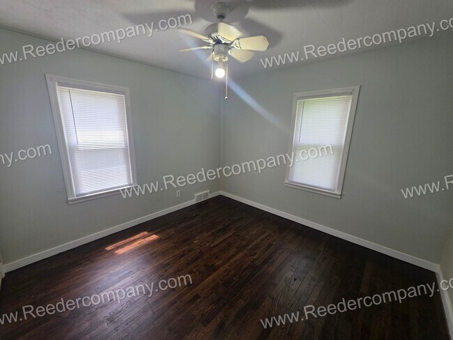 Foto del edificio - 3317 173rd St