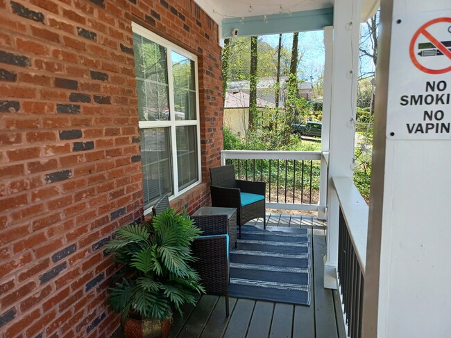 Building Photo - 1310 Willow Trl SW