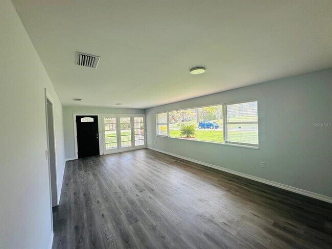 Foto del edificio - 408 NE 12th Ave