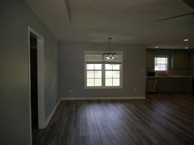 Building Photo - Beautiful 4BR 2BA home in Quarterman Estates located in Lake Park, GA!