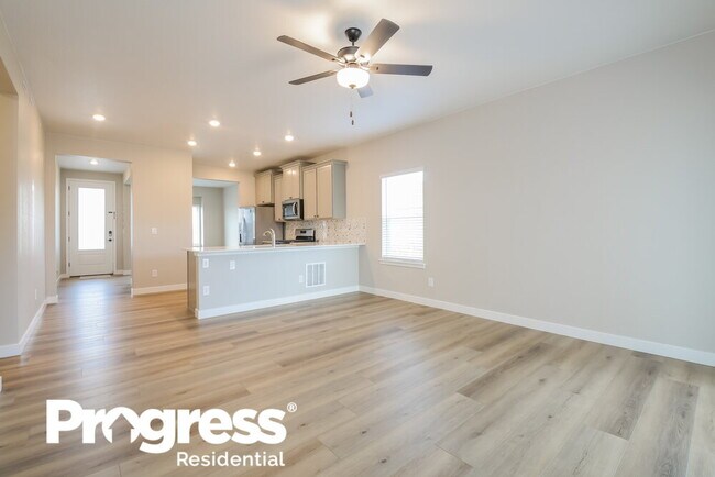 Building Photo - 9462 Truckee Ct