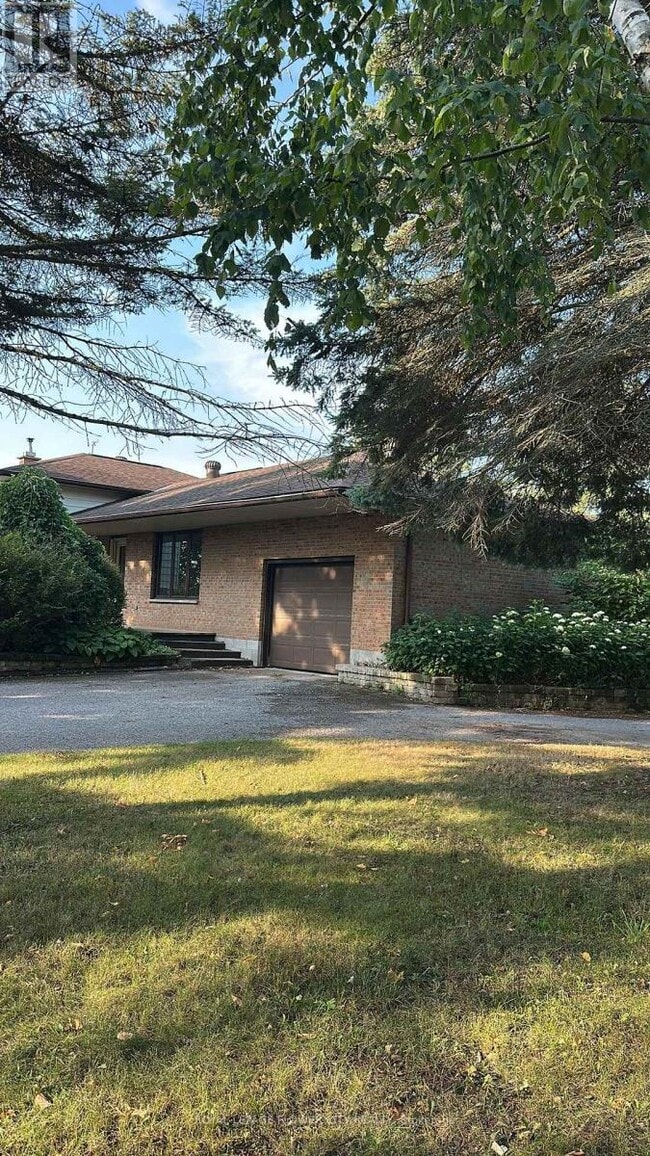 Building Photo - 7076 5TH SIDE Rd