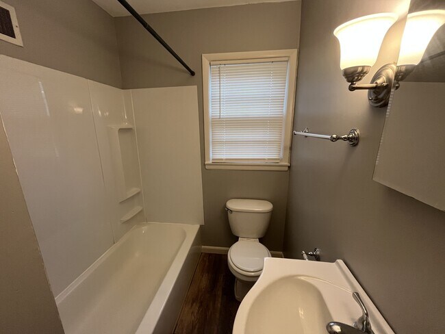 Foto del edificio - 6531 N 34th St