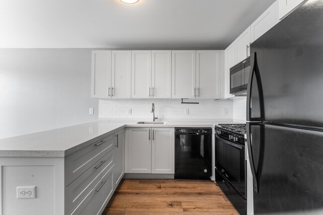 Building Photo - 20 Canfield St