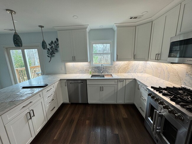 Foto del edificio - Charming 3BR House in Charlotte