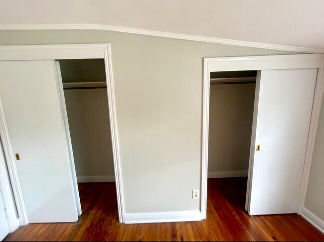 Building Photo - VP Real Estate 21