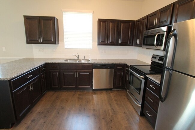 Foto del edificio - 3BD/2.5BTH Townhome North Western School District