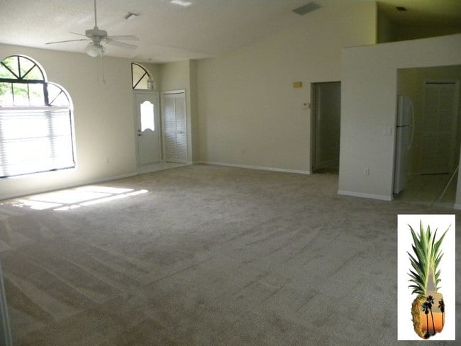 Building Photo - 7490 Spinnaker Blvd