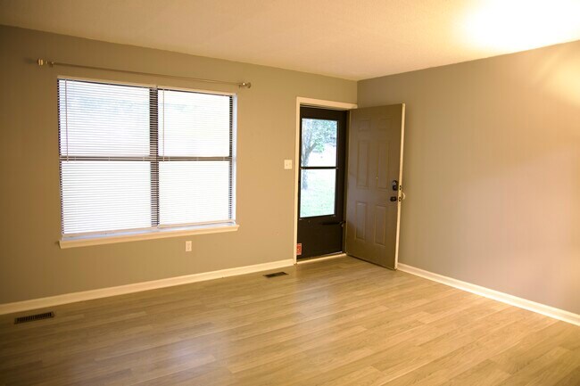 Foto del edificio - 3701 Stephens Rd NE