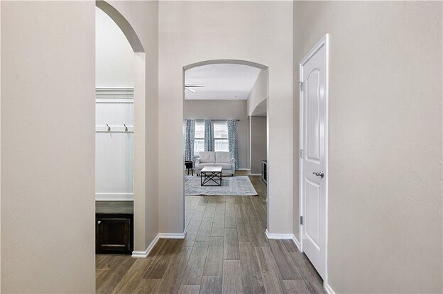 Foto del edificio - 2529 NW 185th St