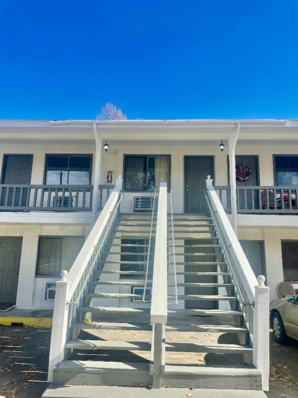 Building Photo - 30246 LA-21