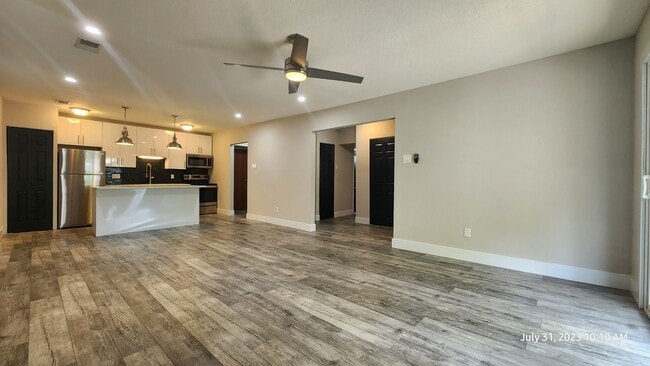 Building Photo - Anic Groves***Two Bedroom, Two Bath***Coming Soon!***Webster Groves**In Unit Washer & Dryer***Pat...