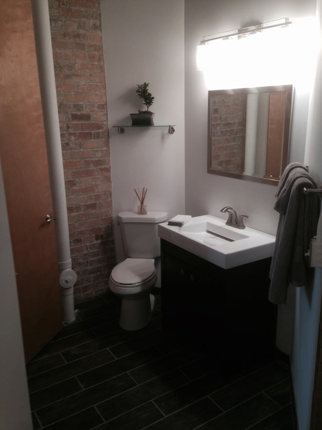 Master Bath - 201 St Francis