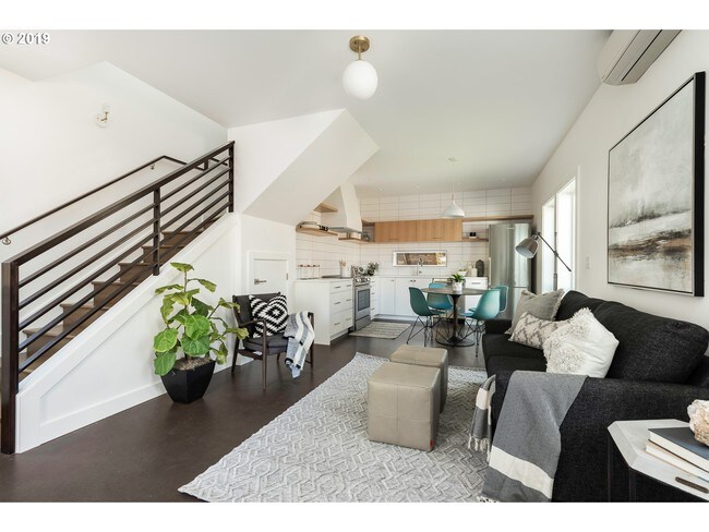 Photo - 6537 NE 6th Ave House