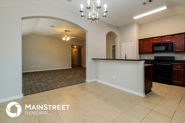 Foto del edificio - 17239 Glen Oaks Dr