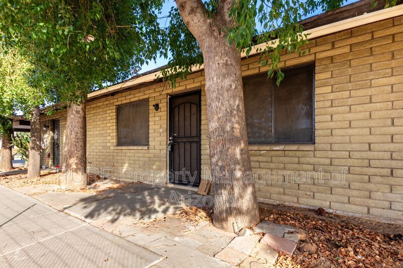 Foto principal - 9943 E Billings St