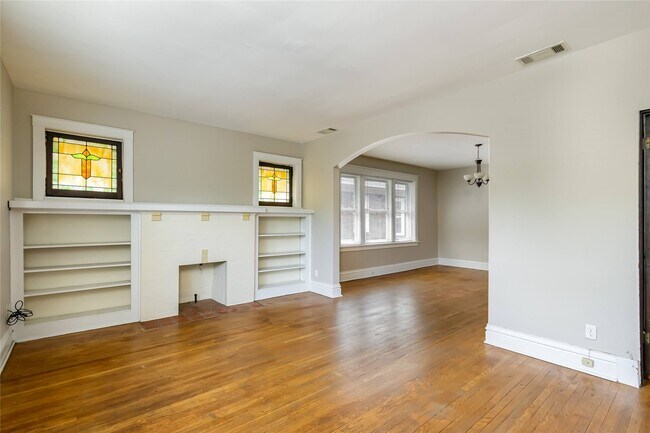 Foto del edificio - 7005 Amherst Ave