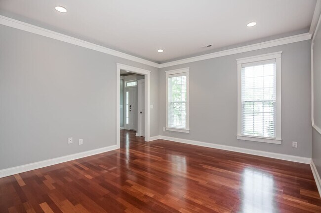 Foto del edificio - 15527 Barnsbury Dr