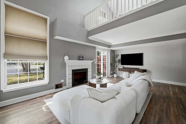 Building Photo - 13920 Cambridge Cir