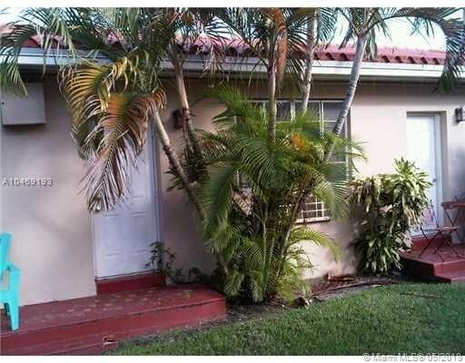 Primary Photo - 2160 Bay Dr