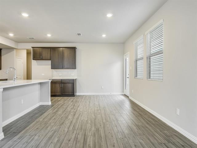 Foto del edificio - 2612 Gateway Ave