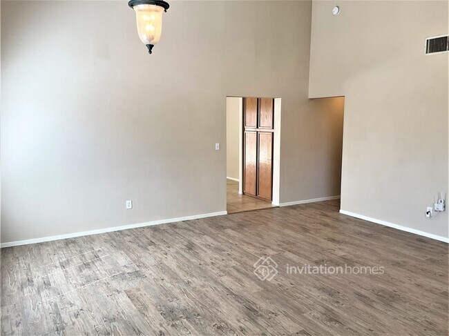 Foto del edificio - 1434 Heather Ridge Rd