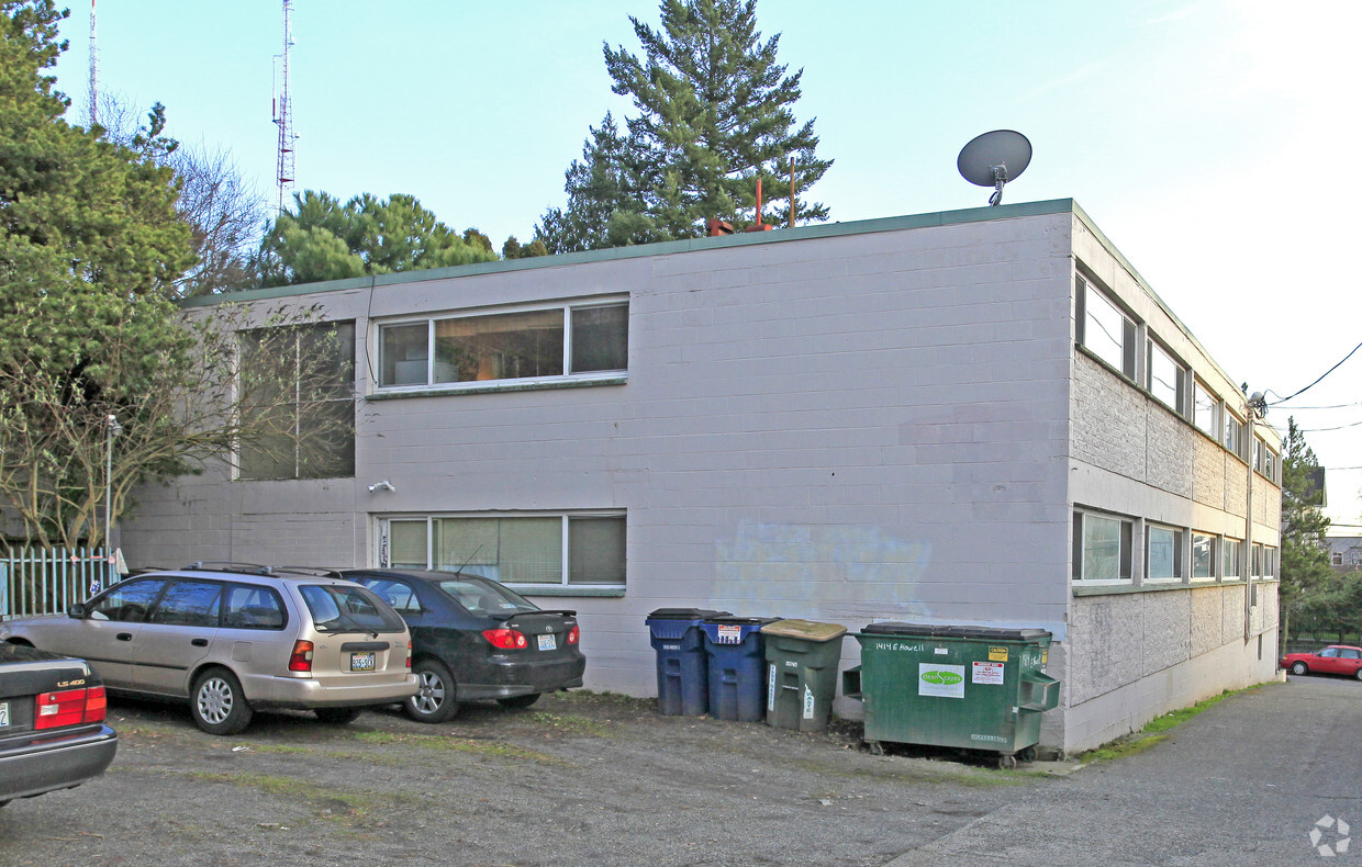 Building Photo - Arden Court Apartments