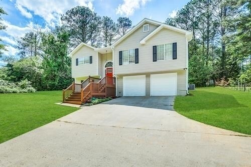 Building Photo - 85 Knights Cir