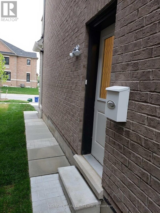 Building Photo - 60 Souter Dr