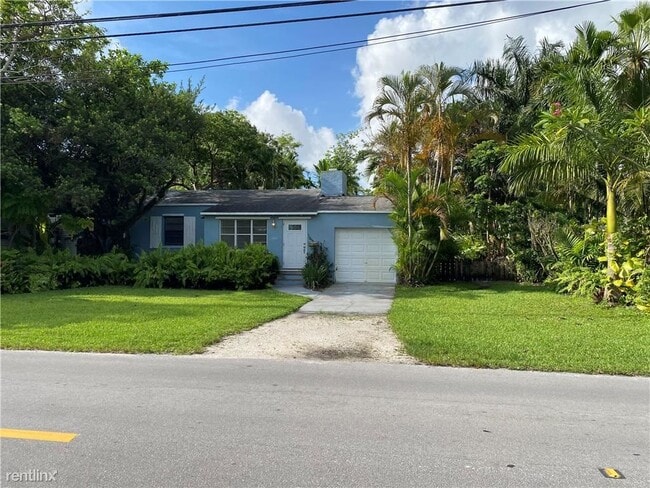 Foto del edificio - 2 br, 2 bath House - 1016 NE 4th St