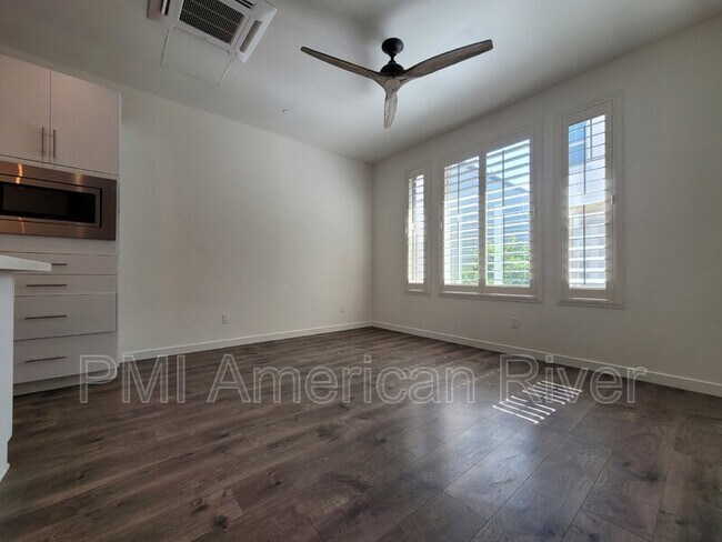 Building Photo - 2650 Cleat Ln