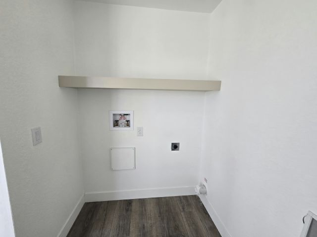 Foto del edificio - 3401 N Walnut Rd