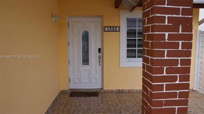 Building Photo - 1530 SW 138th Ave